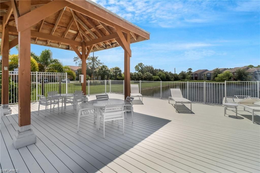 194 Santa Clara Dr, Unit 12, Naples, FL 34104 Photo