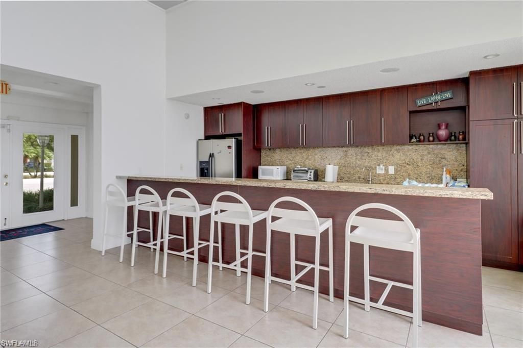 194 Santa Clara Dr, Unit 12, Naples, FL 34104 Photo