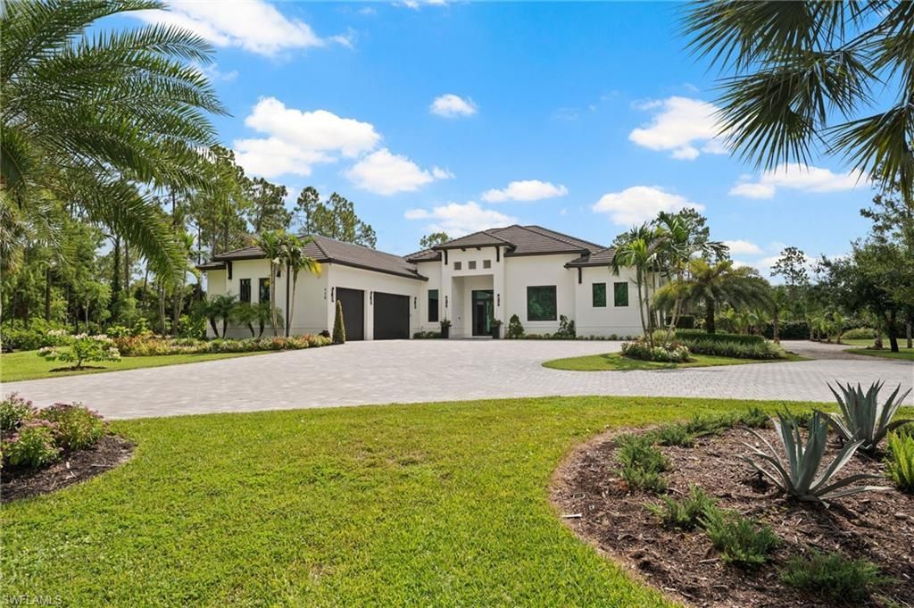 428 22nd St Se, Naples, FL 34117 Photo