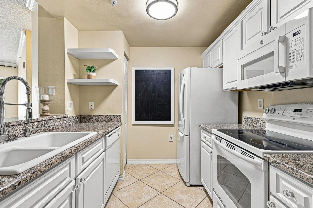 5459 Bentgrass Drive, Unit 2-110, Sarasota, FL 34235 Photo