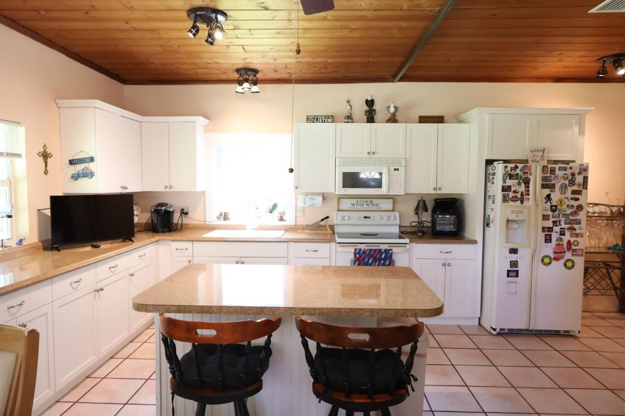 3250 Taylor Road, Punta Gorda, FL 33950 Photo