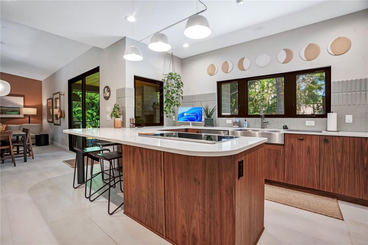 1095 Harbour Island Road, Orlando, FL 32809 Photo