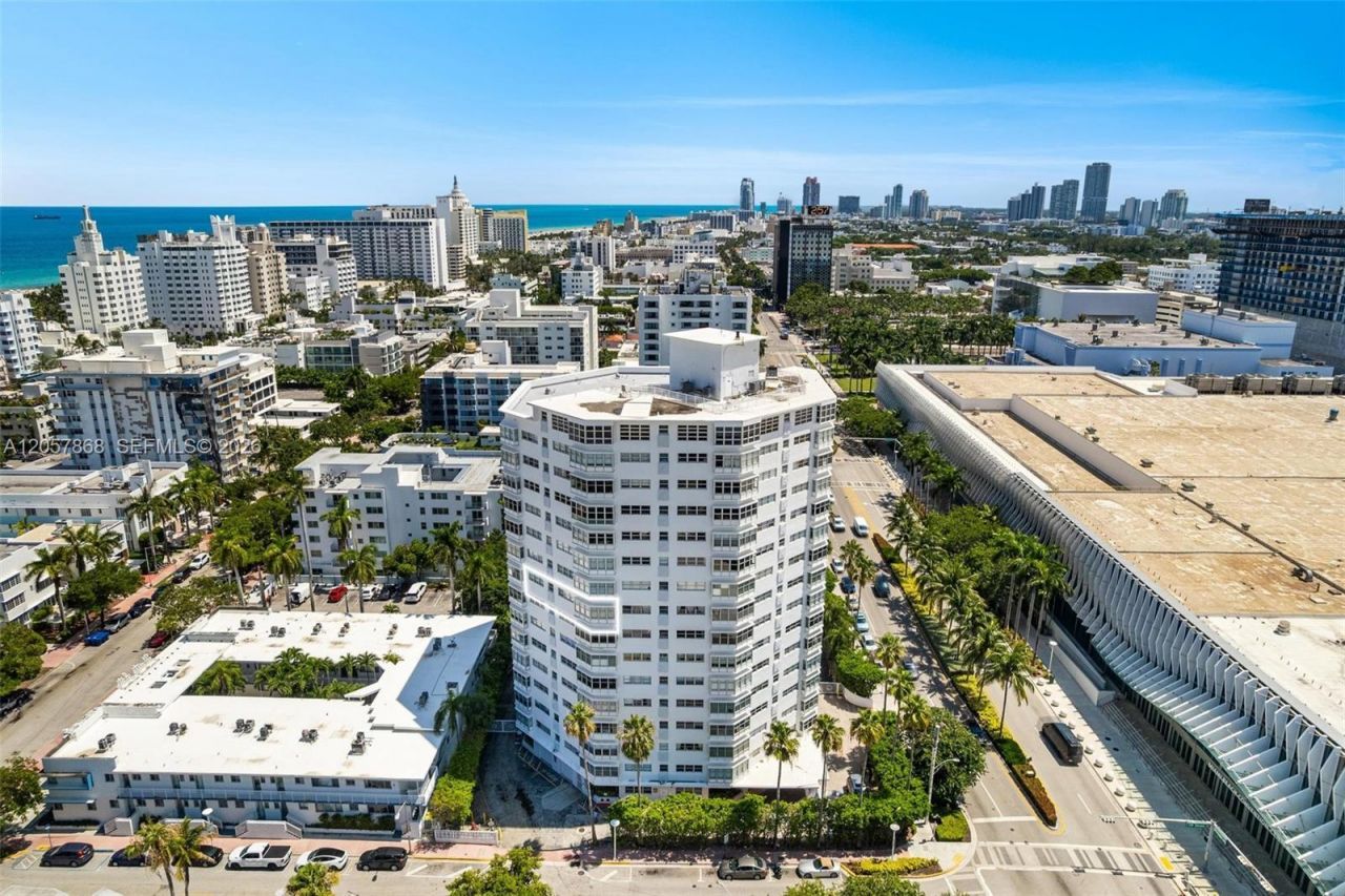 1881 Washington Ave, Unit 8C, Miami Beach, FL 33139 Photo
