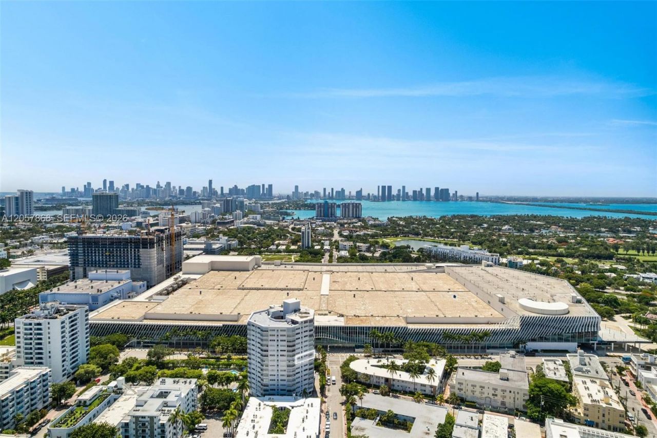 1881 Washington Ave, Unit 8C, Miami Beach, FL 33139 Photo