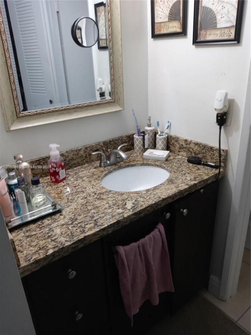 10253 NW 9th St Cir, Unit 102-6, Miami, FL 33172 Photo