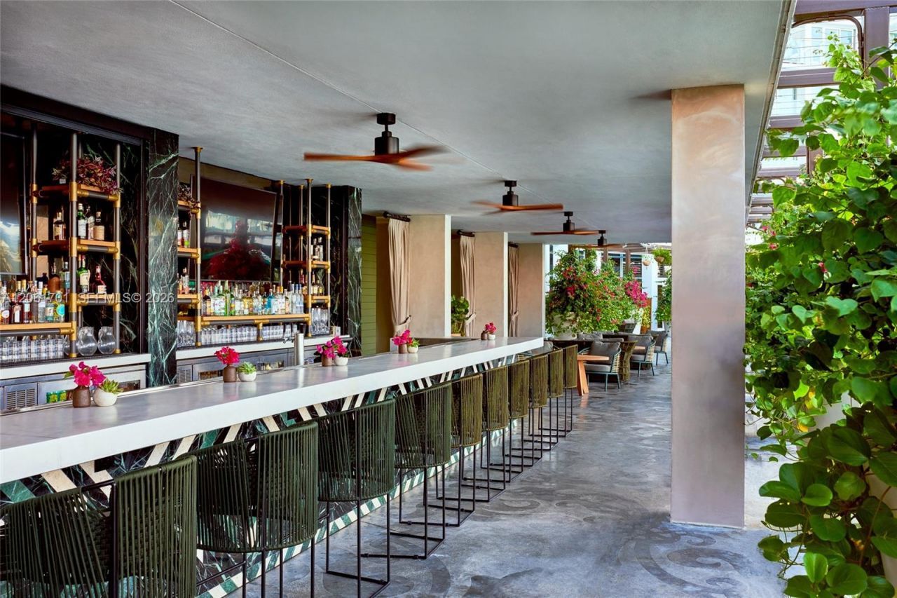 1100 West Ave, Unit 715, Miami Beach, FL 33139 Photo