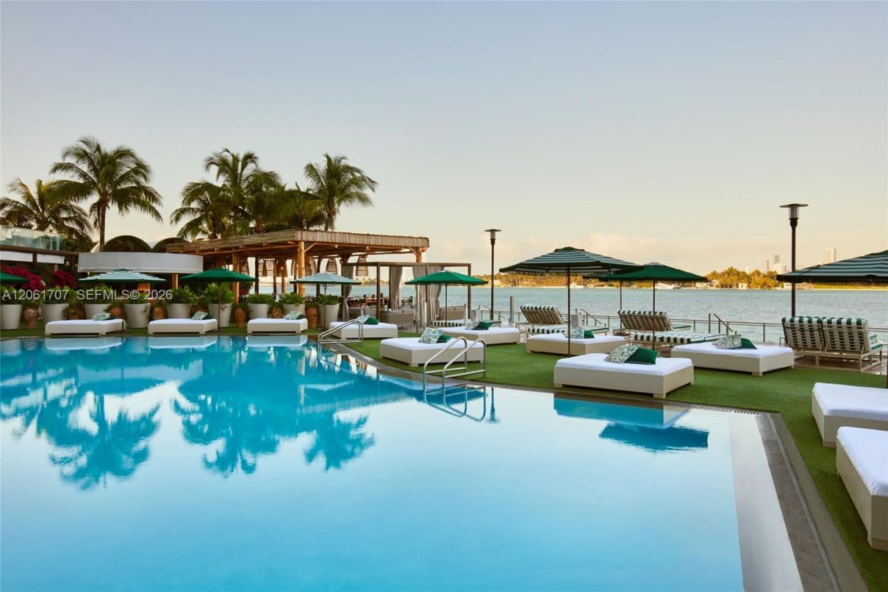 1100 West Ave, Unit 705, Miami Beach, FL 33139 Photo