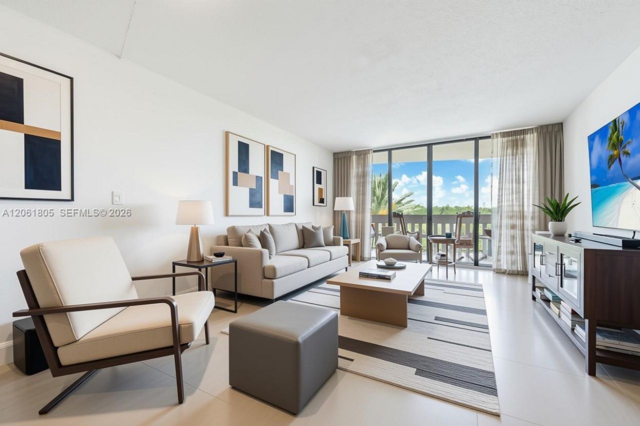 90 Edgewater Dr , Unit 501, Coral Gables, FL 33133 Photo