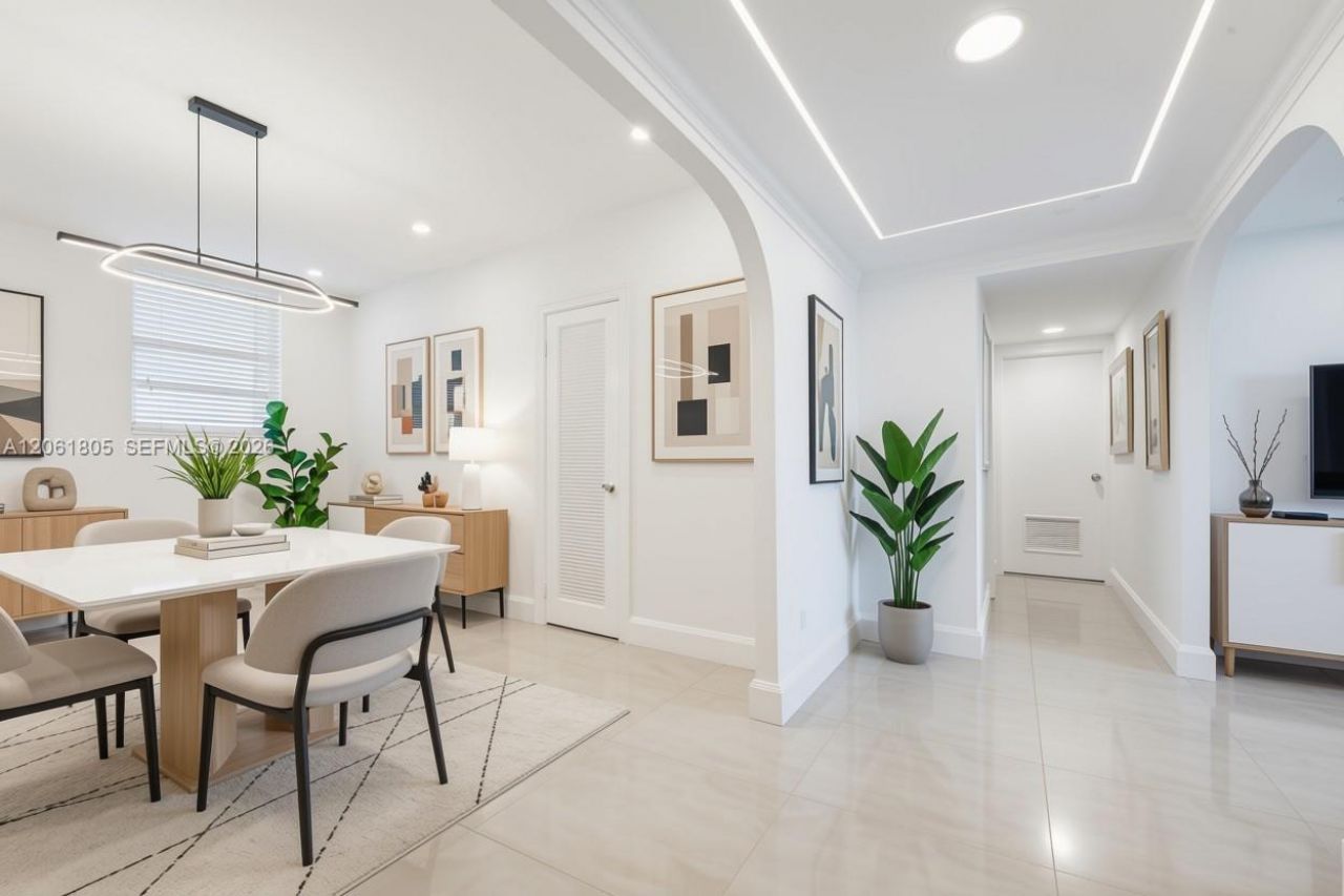 90 Edgewater Dr , Unit 501, Coral Gables, FL 33133 Photo