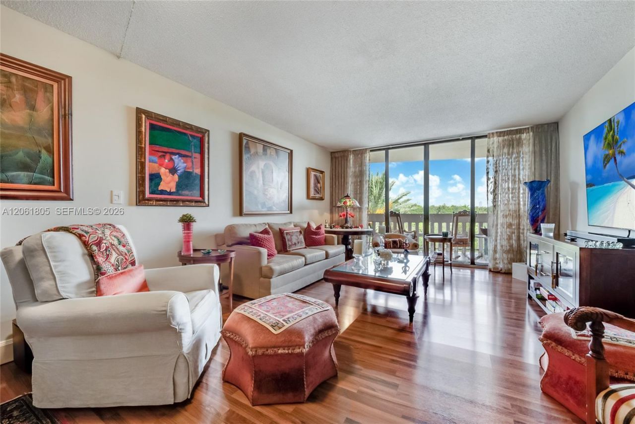 90 Edgewater Dr , Unit 501, Coral Gables, FL 33133 Photo