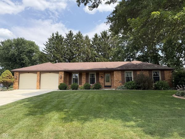 4710 Summer Drive , Anderson, IN 46012