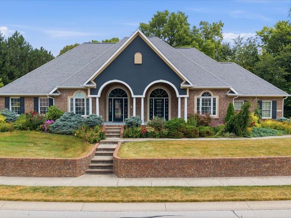 677 Foxboro Drive , Avon, IN 46123