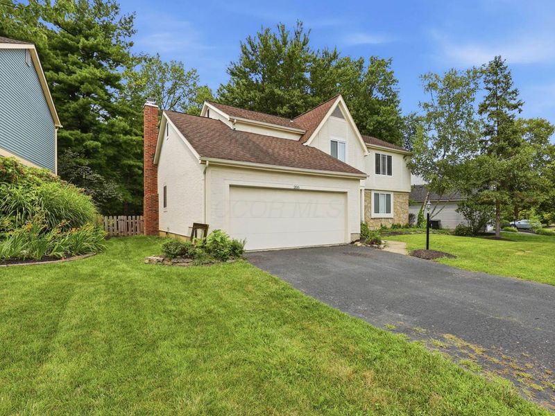 205 Brownsfell Drive , Columbus, OH 43235 Photo 2