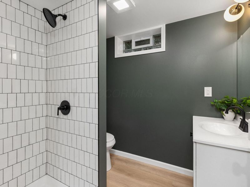 534 Brentwood Drive NE, Newark, OH 43055 Photo 13