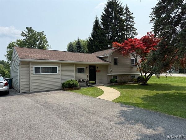 1721 Sweeney Street , North Tonawanda, NY 14120