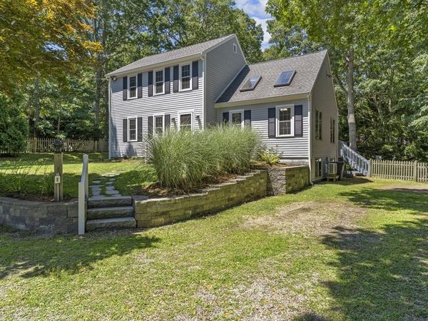 251 Acapesket Rd, Falmouth, MA 02536