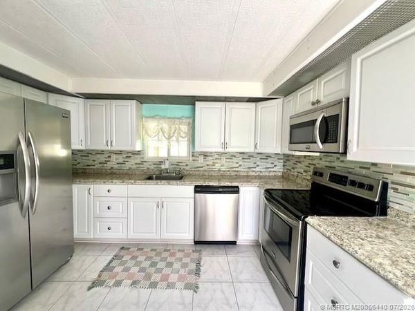 4169 70th Lane N, Unit 1047, West Palm Beach, FL 33404