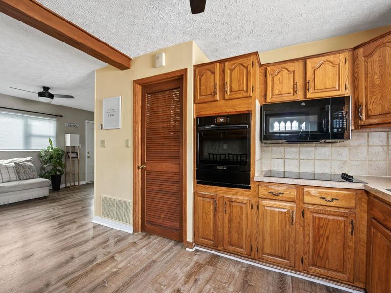 4004 Barthel Avenue, Columbus, OH 43227 Photo 8