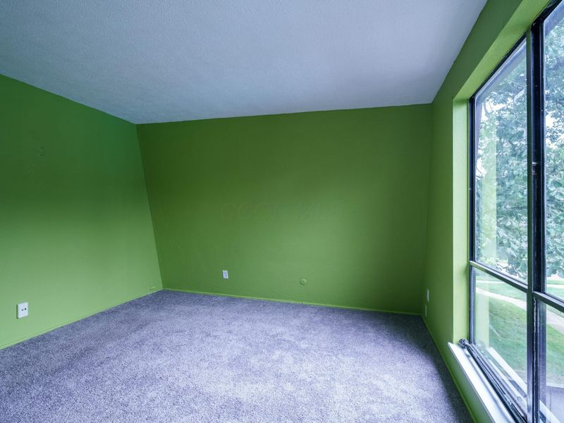 5475 Worthington Forest Place, Columbus, OH 43229 Photo 18