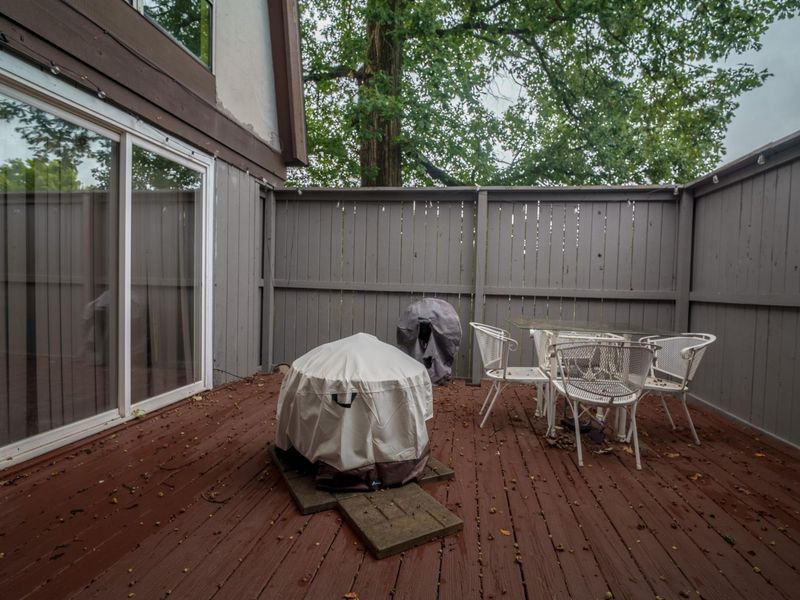 5475 Worthington Forest Place, Columbus, OH 43229 Photo 5