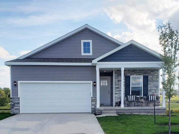 3515 Azalea Drive , Waukee, IA 50263