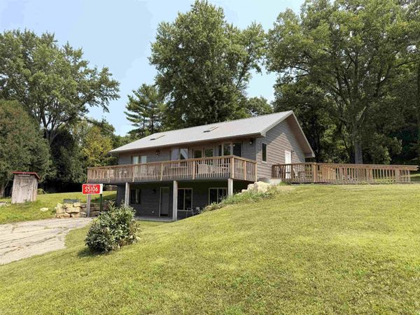 S5106 Elk Run Road, Viola, WI 54664