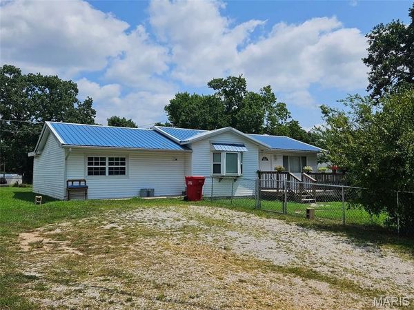 22054 Hwy Y, St Robert, MO 65584
