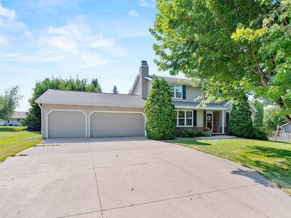 N1357 TUCKAWAY COURT, Greenville, WI 54942
