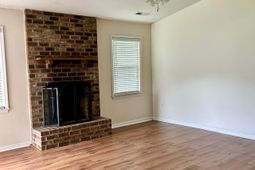1676 Durkee Street photo 4