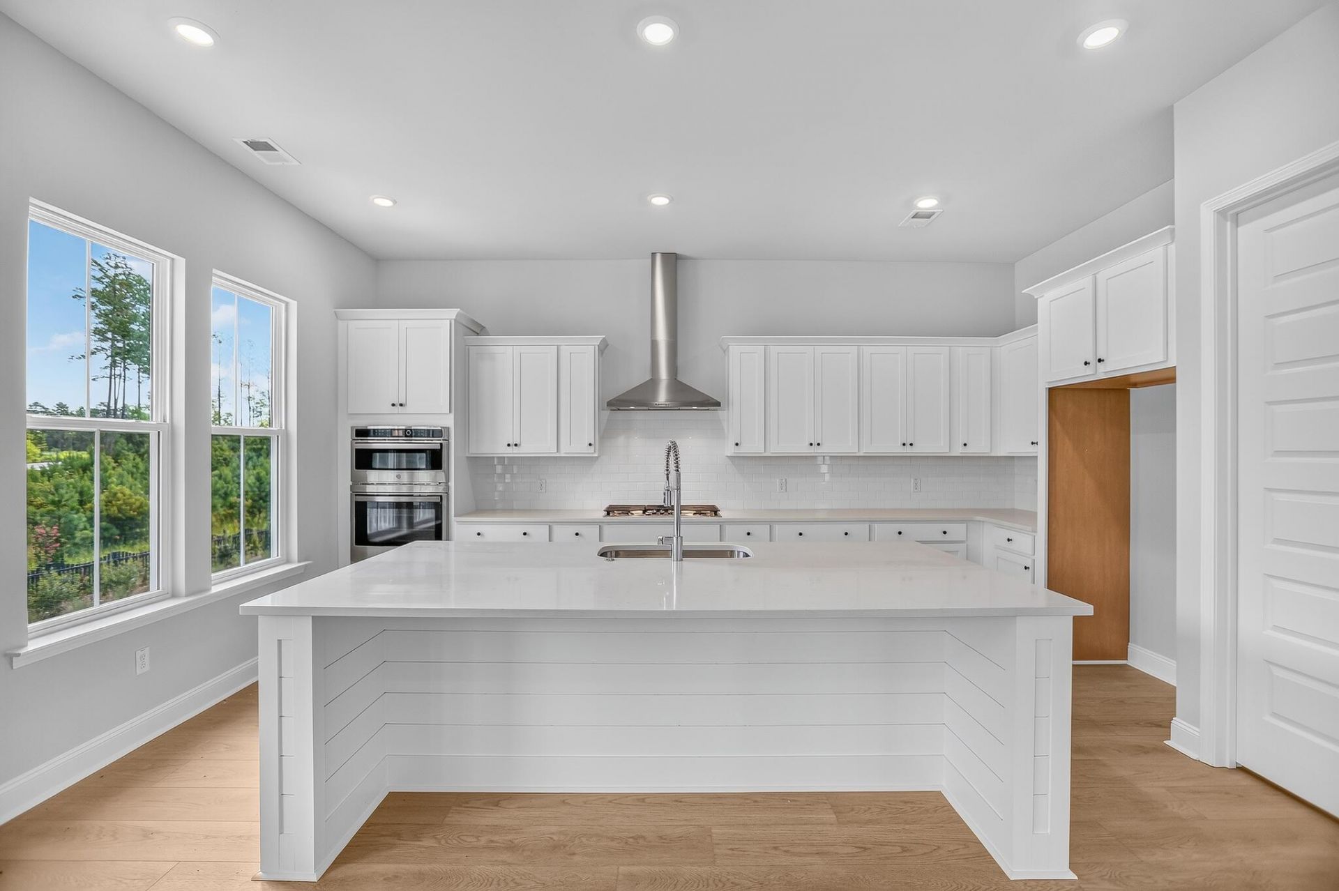 194 Sea Oats Street Photo 10
