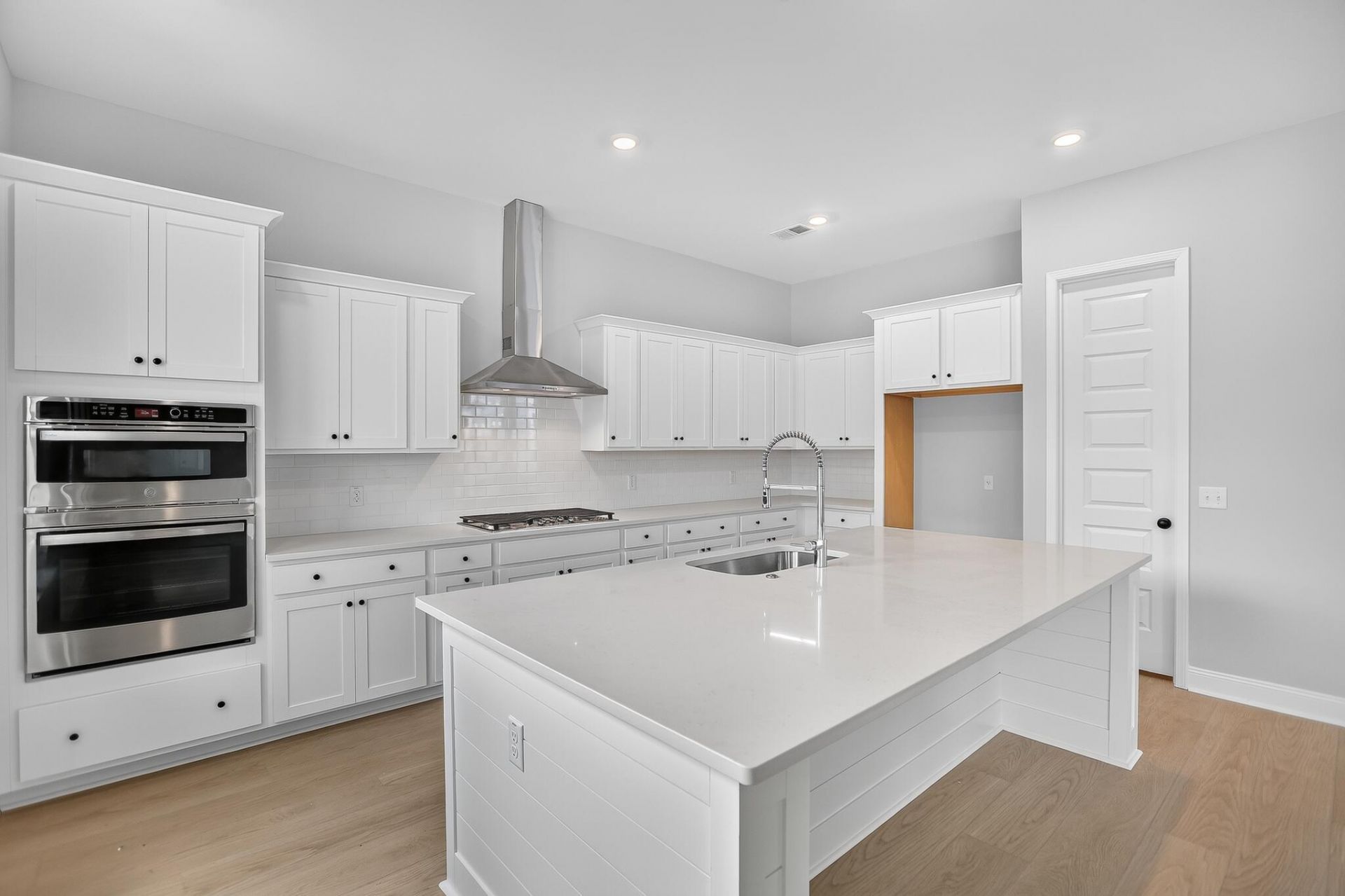 194 Sea Oats Street Photo 12