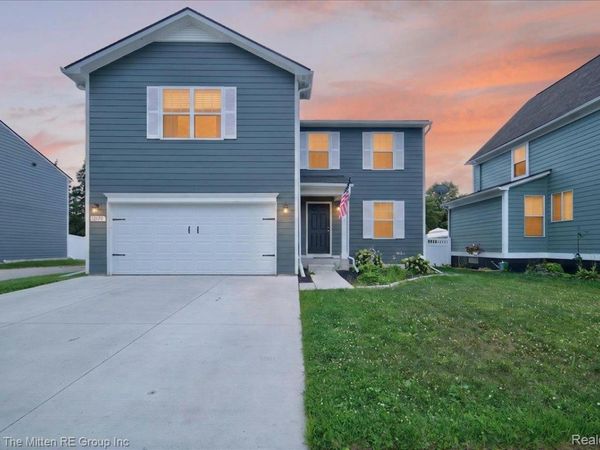 32170 Bradford Street, New Haven Village, Mi 48048