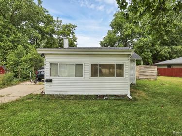 719 Robert Street, Lansing, Mi 48910