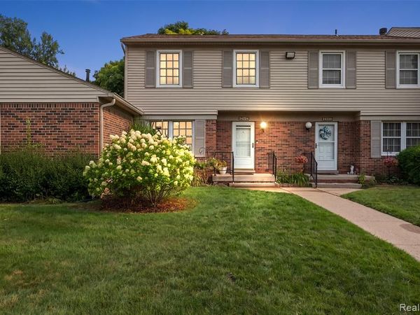 24224 Bashian Drive, Novi, Mi 48375