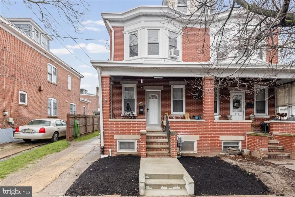 210 Dayton Street, Trenton, NJ 08610 Main Photo