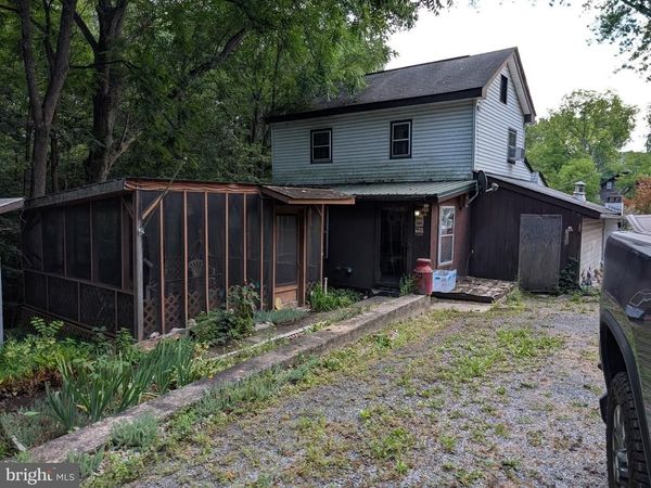 1002 DELLVILLE ROAD, DUNCANNON, PA 17020