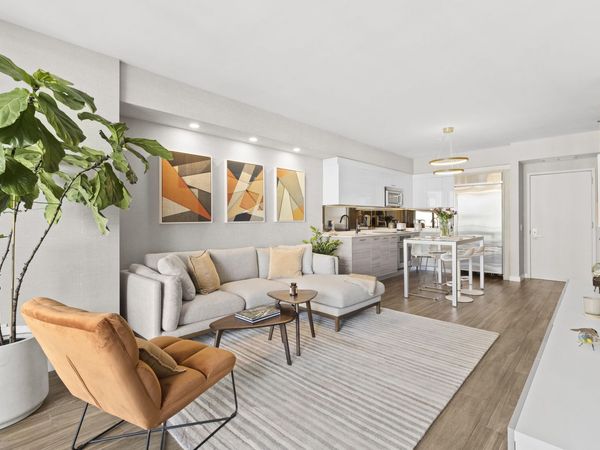 1300 BRICKELL BAY, Unit 2105, Miami, FL 33131