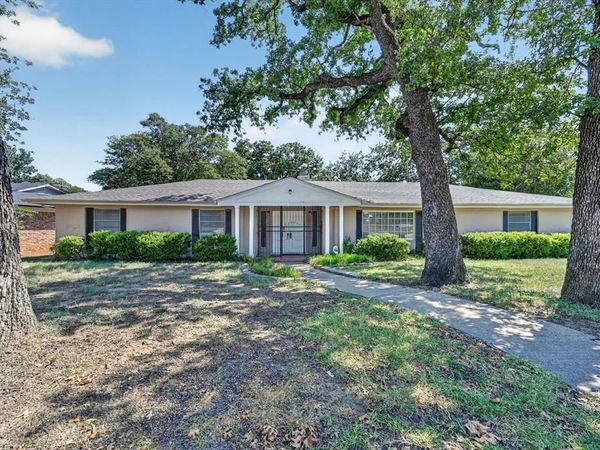 7200 Ellis Road, Fort Worth, TX 76112