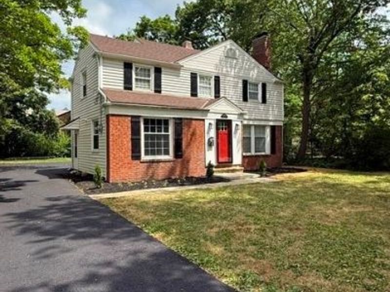 19013 Chagrin Boulevard, Shaker Heights, OH 44122 Photo 3