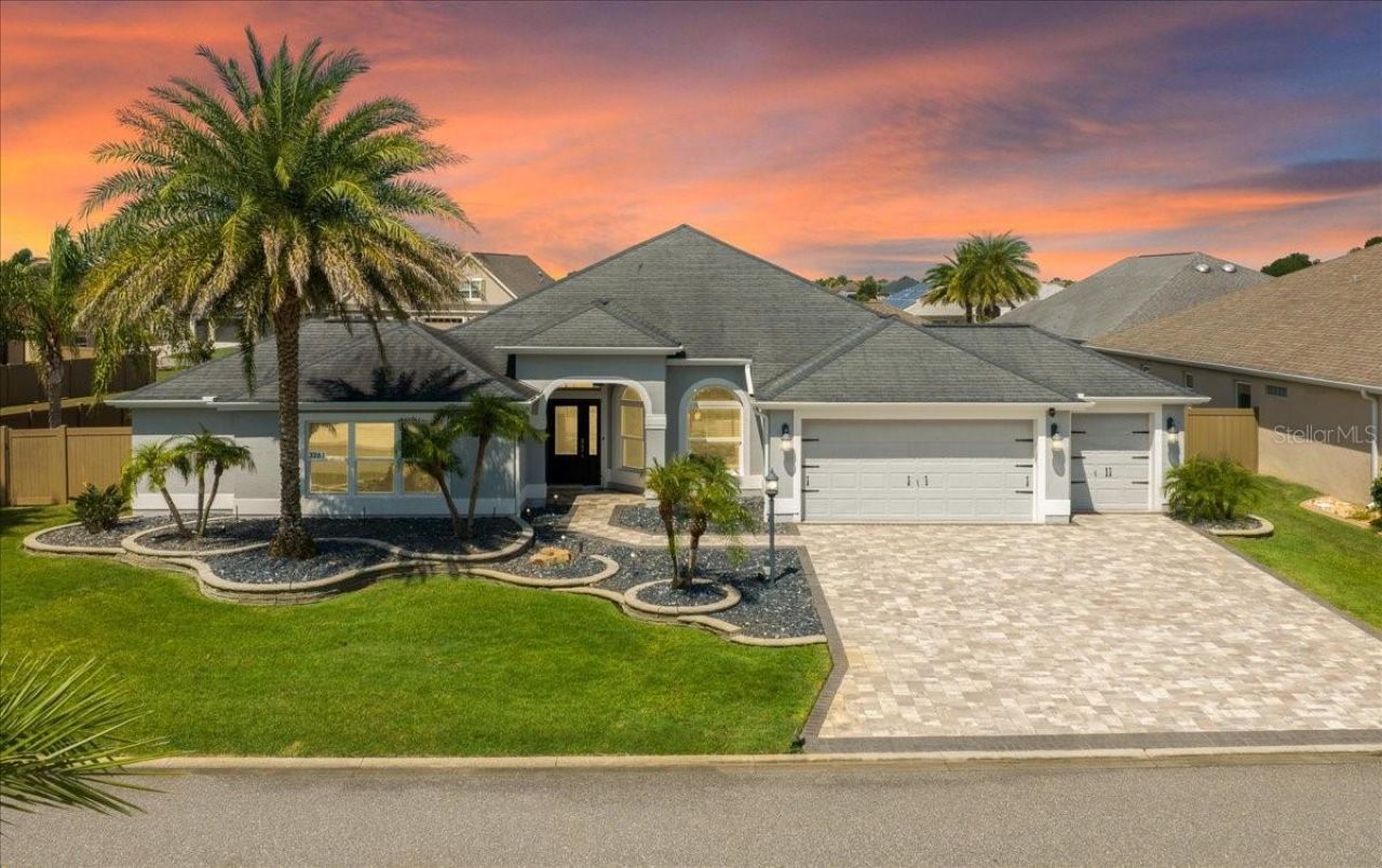 3261 Wise Way, The Villages, FL 32163 Main Photo