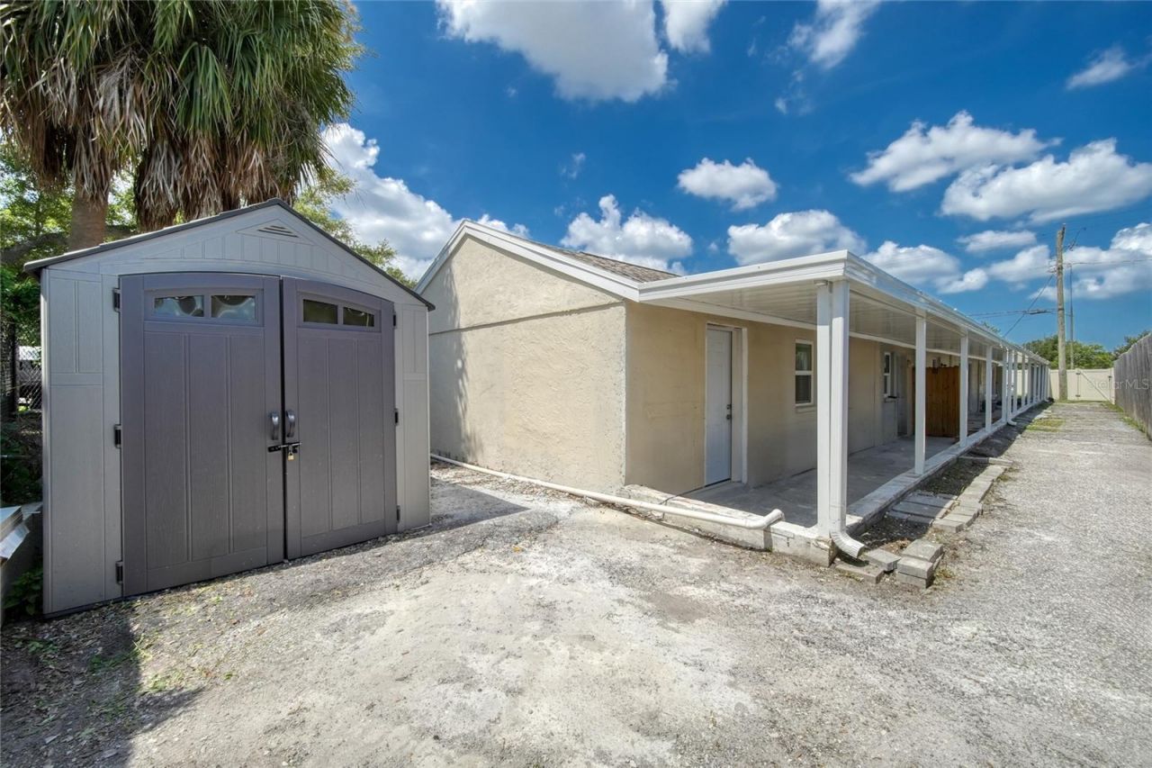 4615 N Hesperides Street, Tampa, FL 33614 Photo