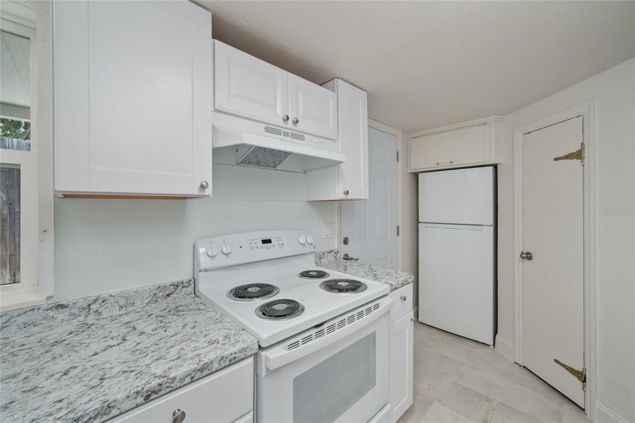 4615 N Hesperides Street, Tampa, FL 33614 Photo