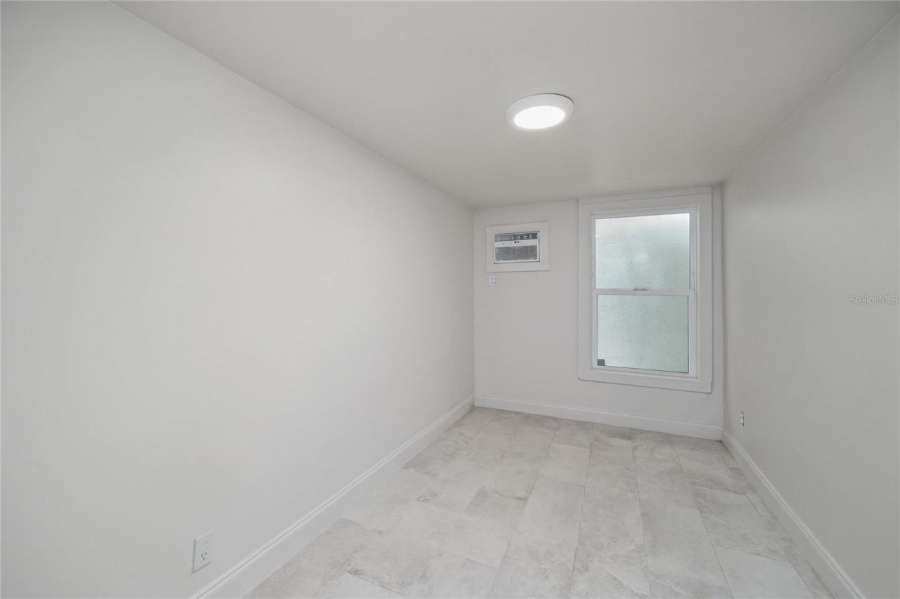 4615 N Hesperides Street, Tampa, FL 33614 Photo