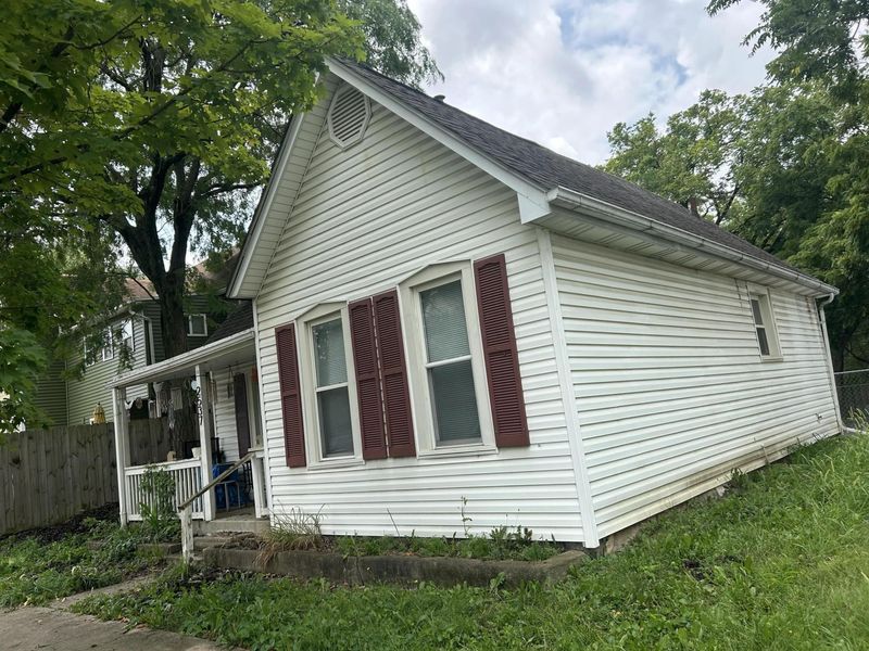 2537 Medary Avenue, Columbus, OH 43202 Photo 2
