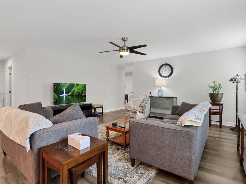 880 Buchloe Drive, Marysville, OH 43040 Photo 14