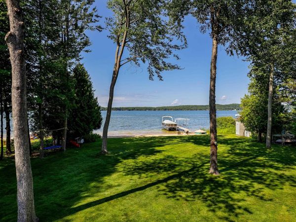 4115 Birch Drive, Honor, MI 49640