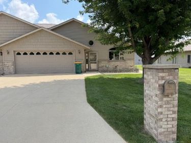 1726 Hale Drive , Albert Lea, MN 56007
