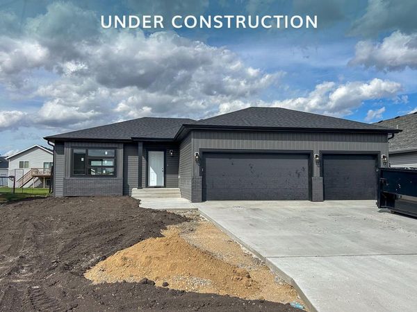 7782 Cub Creek Way S, Horace, ND 58047