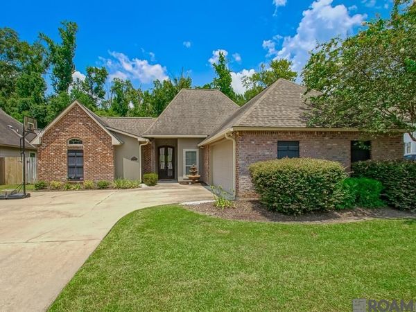 17099 Bentons Ferry Ave, Greenwell Springs, LA 70739