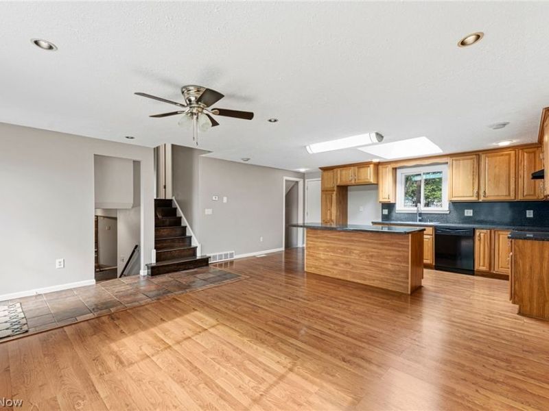 4221 Princess Anne Court , Lorain, OH 44052 Photo 11